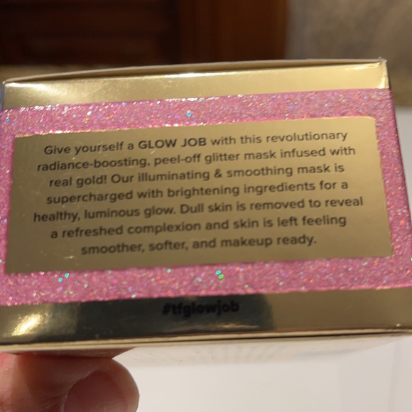 Too Faced Glow Job - Picture 3 of 5